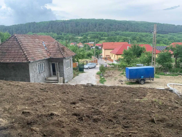 Casă/Vilă 3 camere • Micești