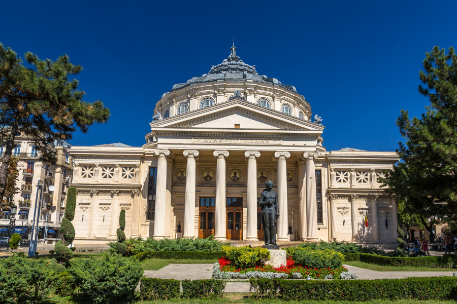Cartierul Tineretului din București: echilibrul rar dintre parc, oraș și locuire de calitate