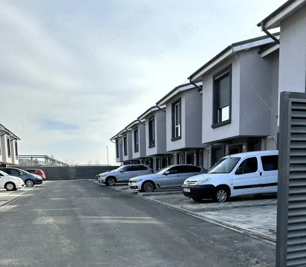 Teren • București