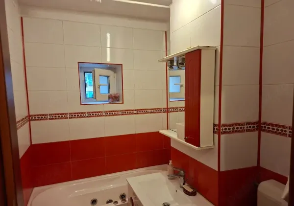 Ap. 3 camere • București